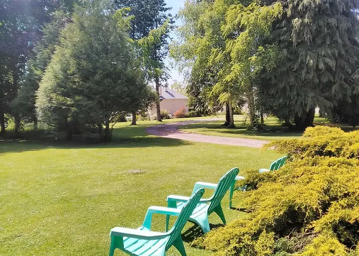 La Pomme Rouge * Trevieres